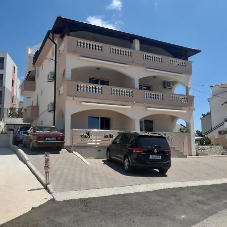 Apartmani Vera Primošten Buitenkant foto