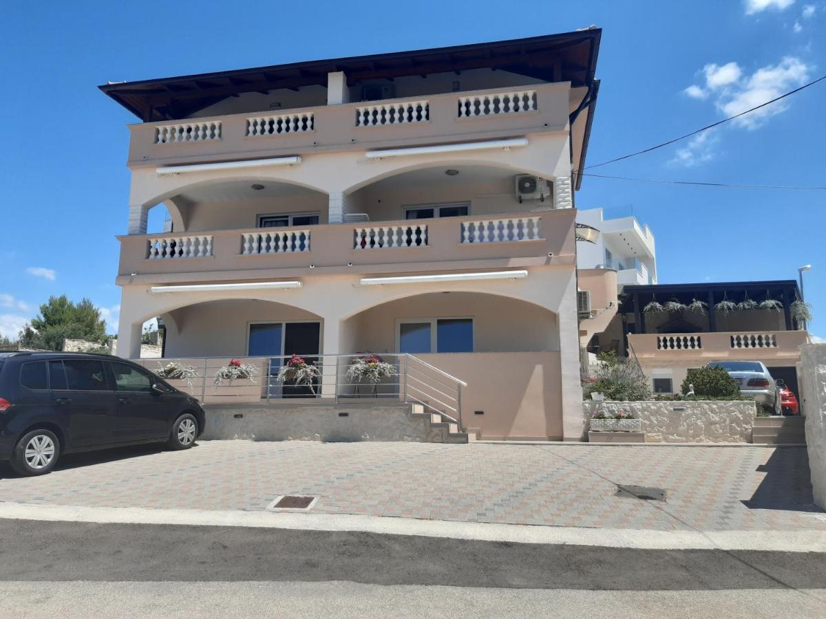 Apartmani Vera Primošten Buitenkant foto