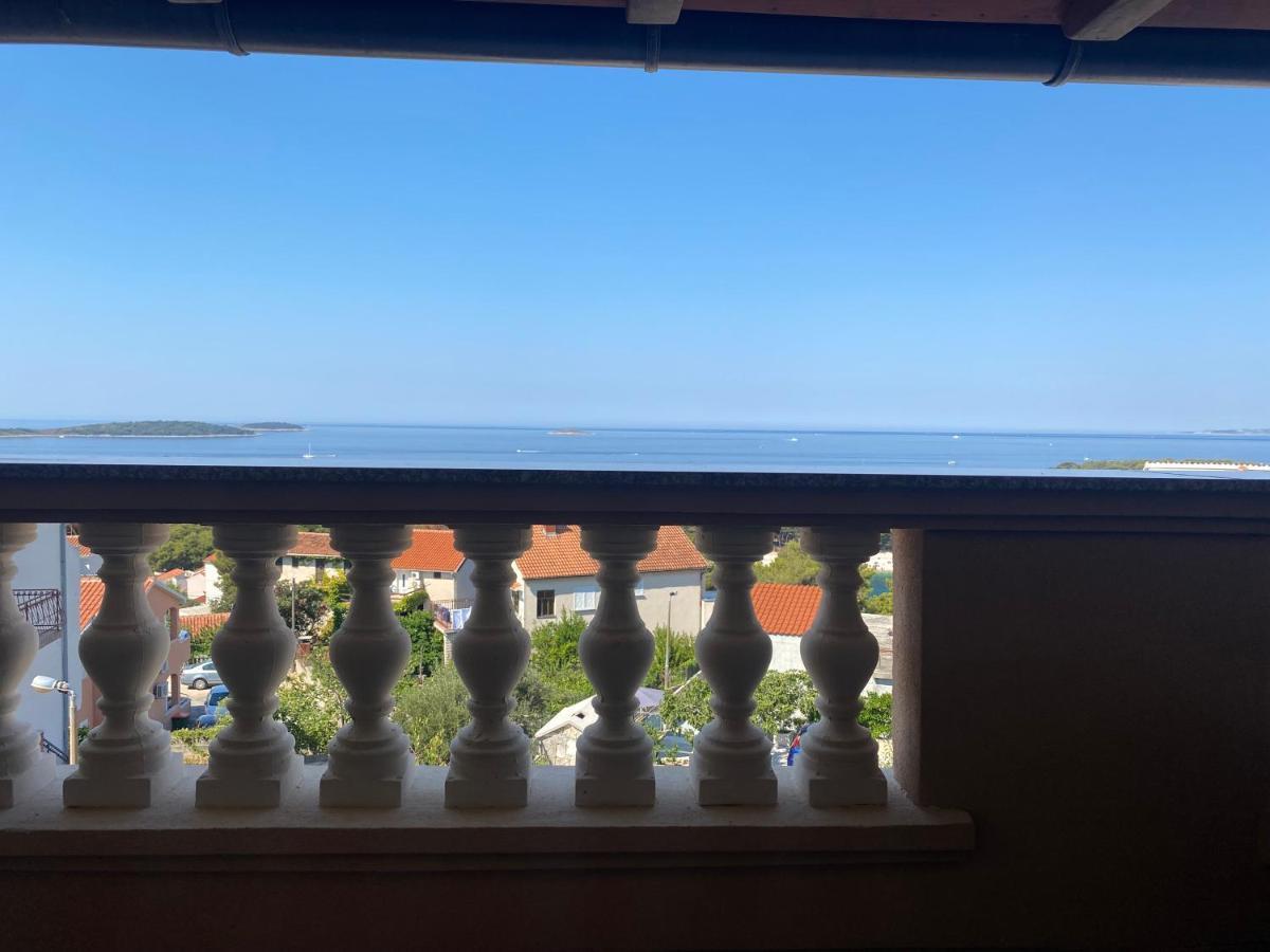 Apartmani Vera Primošten Buitenkant foto