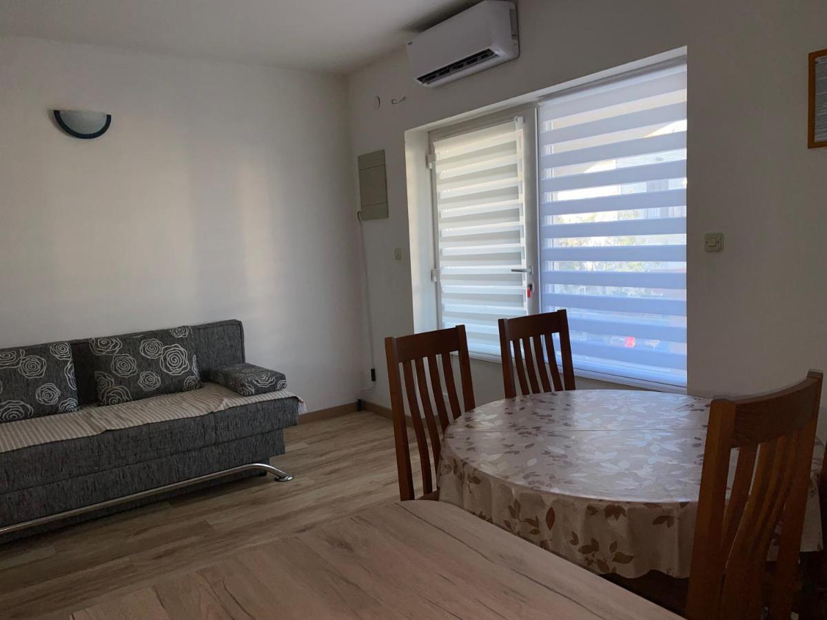 Apartmani Vera Primošten Buitenkant foto