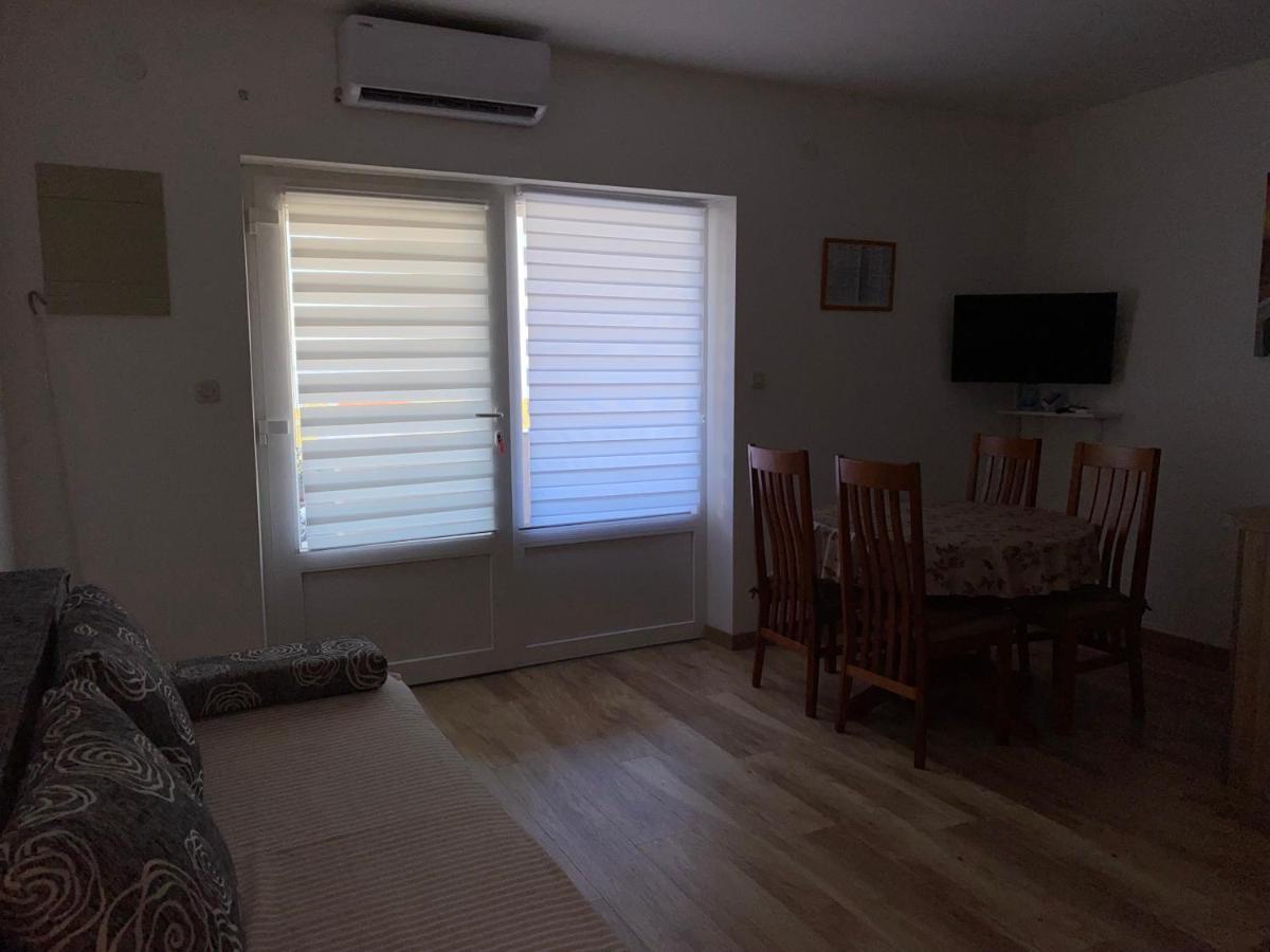 Apartmani Vera Primošten Buitenkant foto