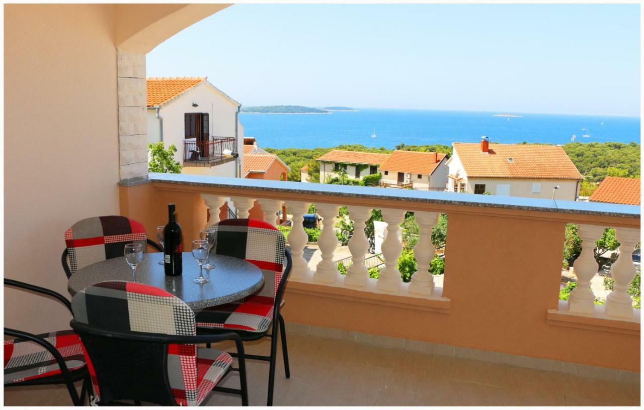 Apartmani Vera Primošten Buitenkant foto