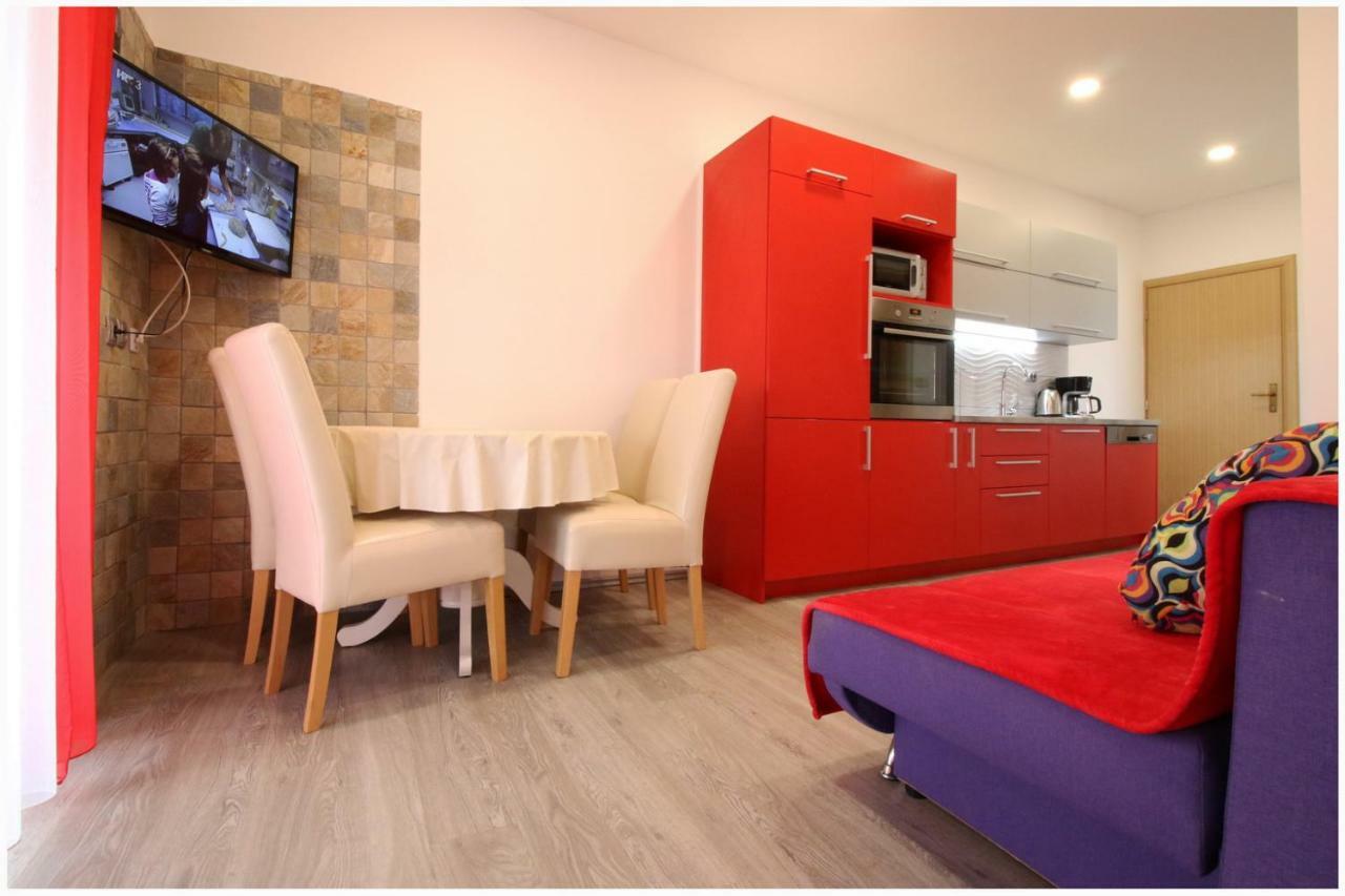 Apartmani Vera Primošten Buitenkant foto